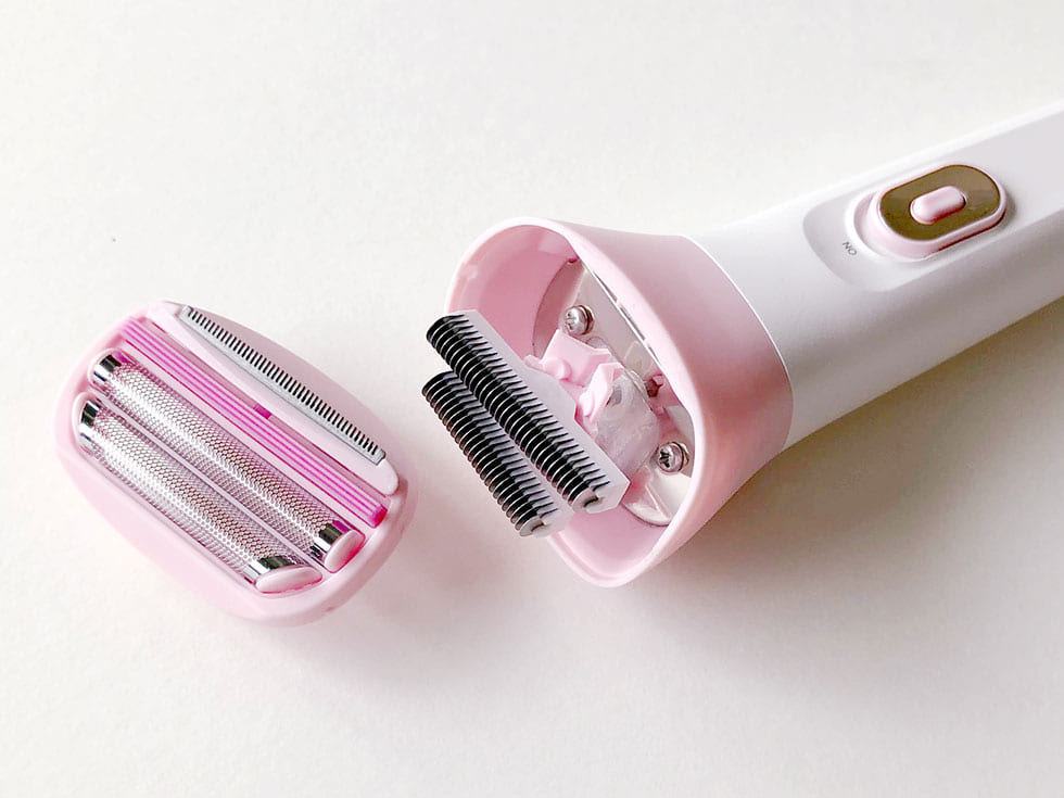 ネット刃2枚とトリマー刃1枚の
3枚刃ヘッド