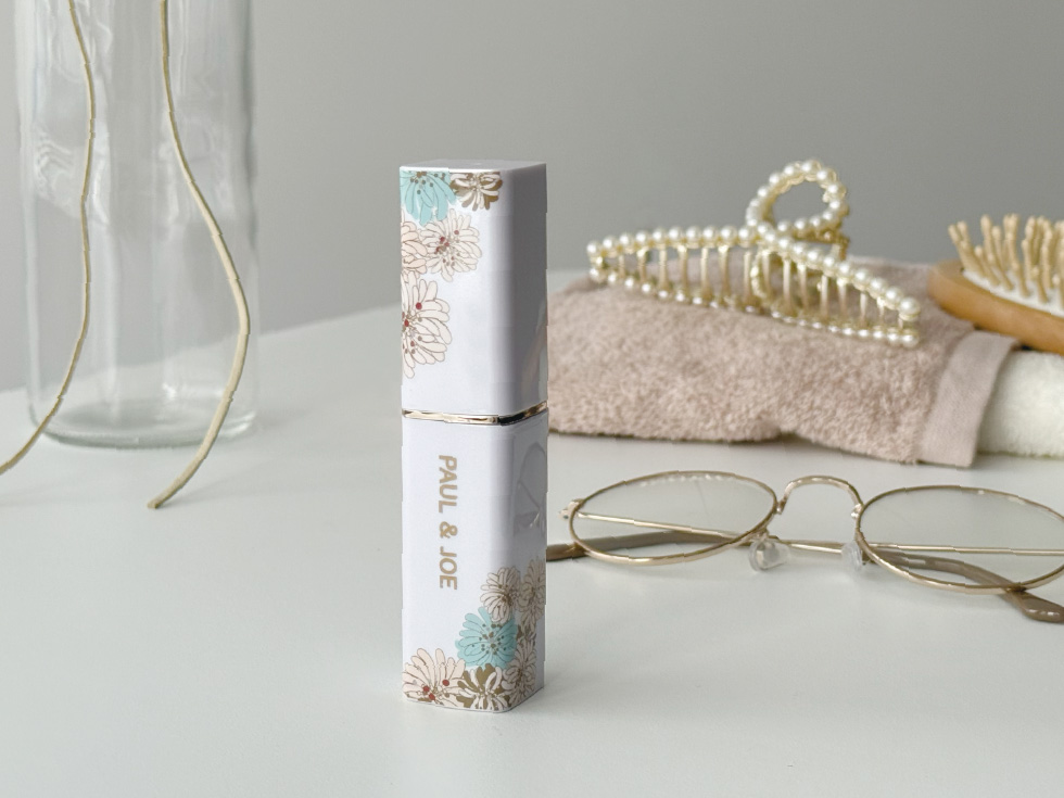 ポーチにすっぽり。充電式シェーバー