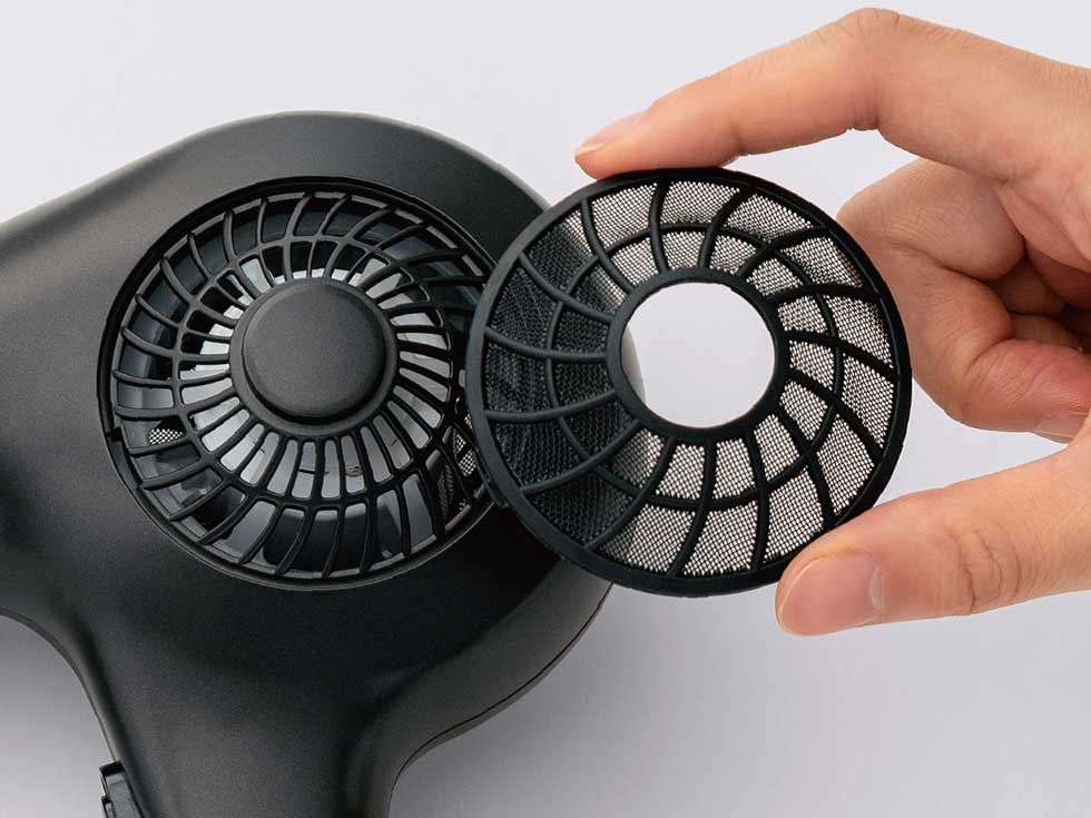 着脱式フィルターでお手入れかんたん