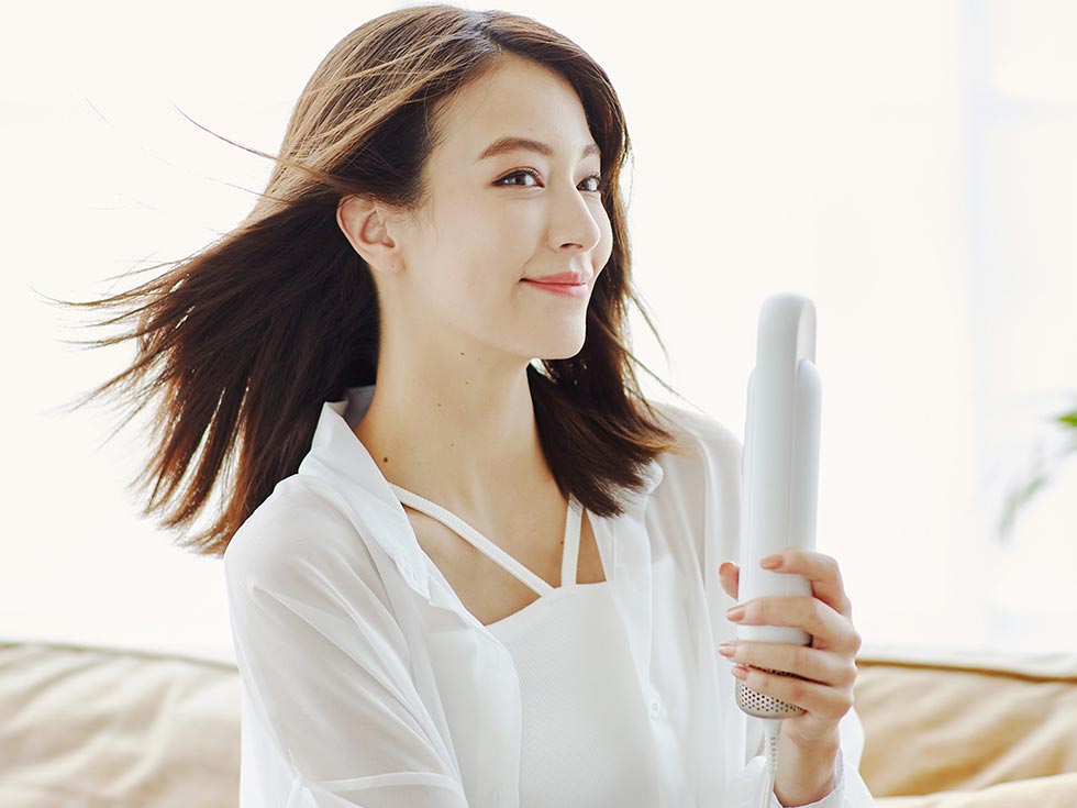サロンセンス イオンバランスドライヤー KHD-9570 毎日のスタイリングが　髪をいたわる時間になる