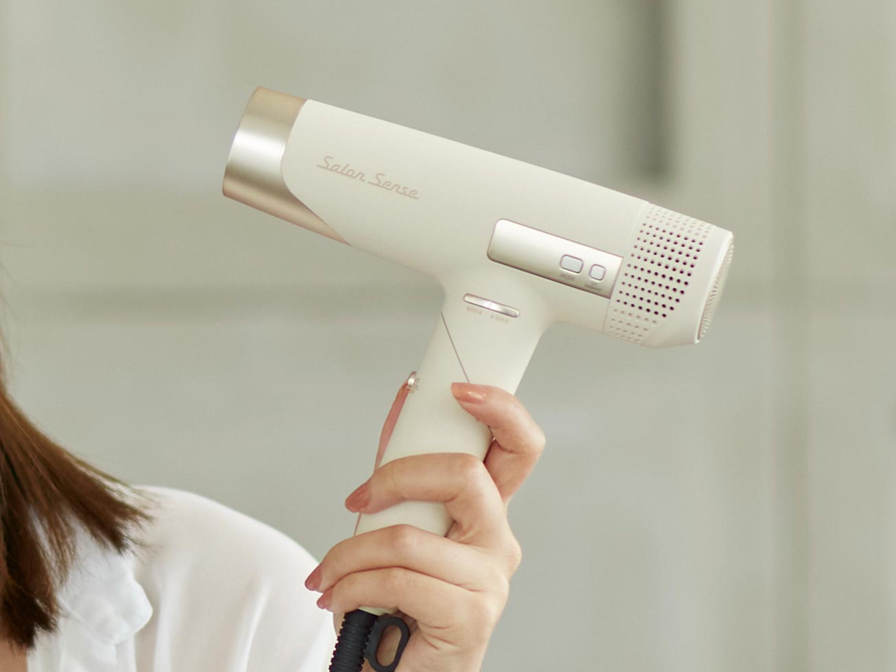 サロンセンス イオンバランスドライヤー KHD-9970 軽くて持ちやすい！