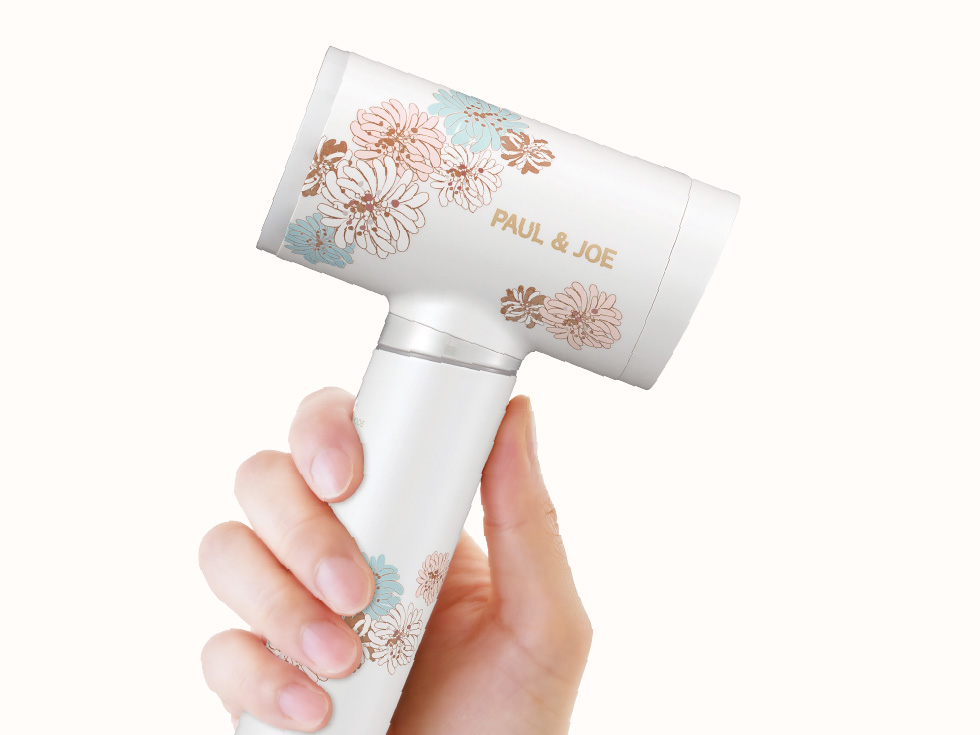 ポール＆ジョーハイスピードマイナスイオンドライヤー KHD-B205 PAUL & JOE デザイン 軽量