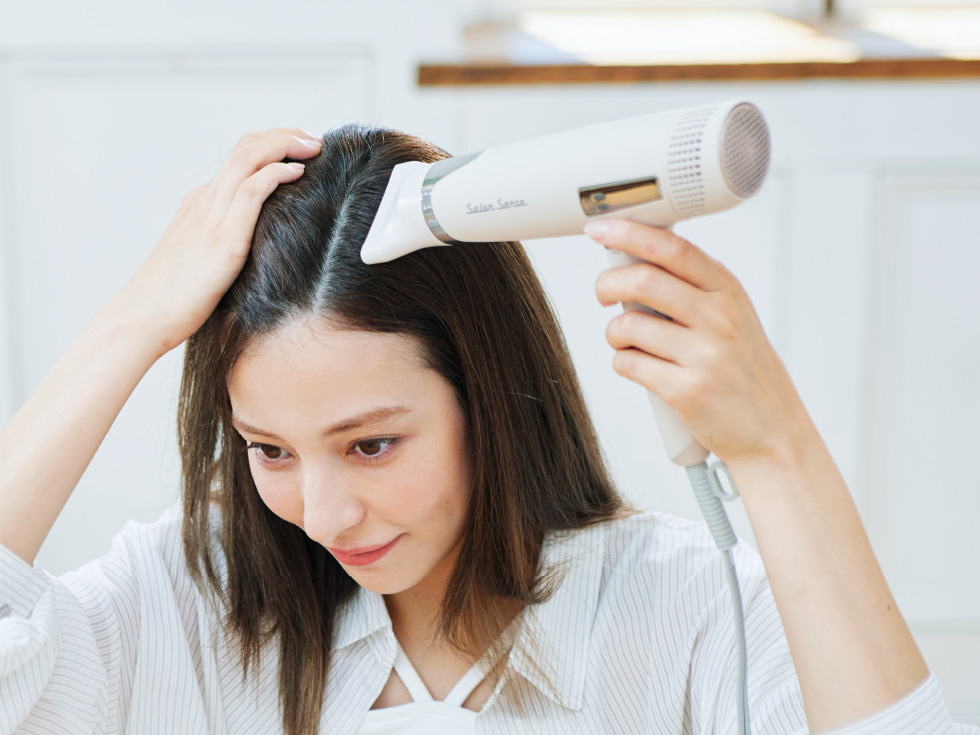 サロンセンス ハイスピードイオンバランスドライヤー KHD-B500 スカルプ機能の使い方