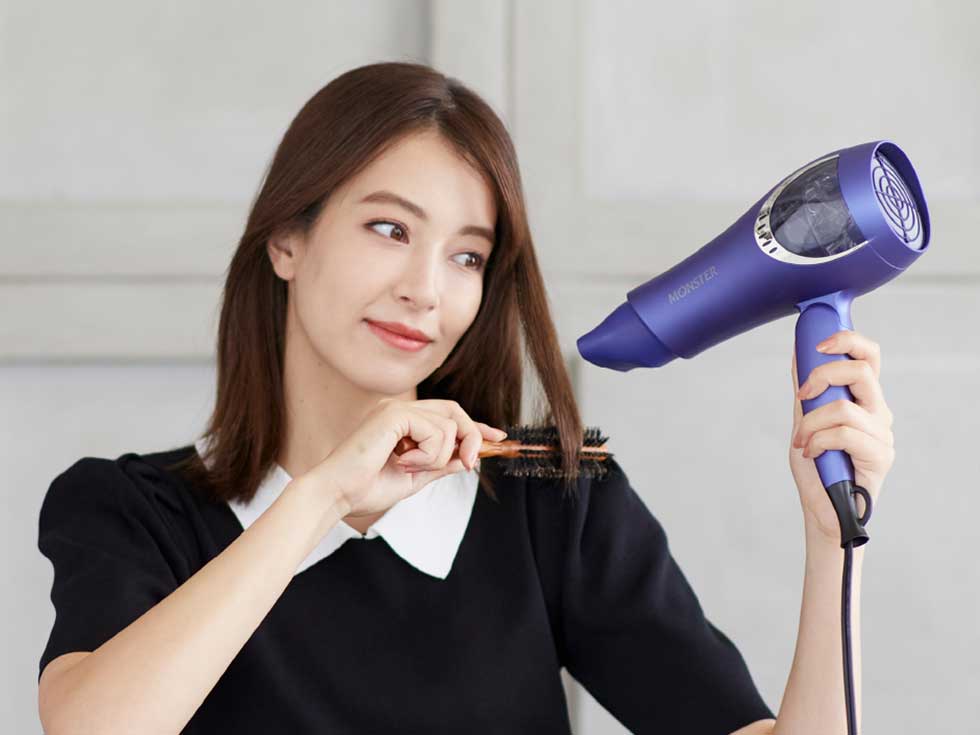 モンスター ドライヤー KHD-W915 温冷自動切替で髪のまとまり、ツヤ感アップ