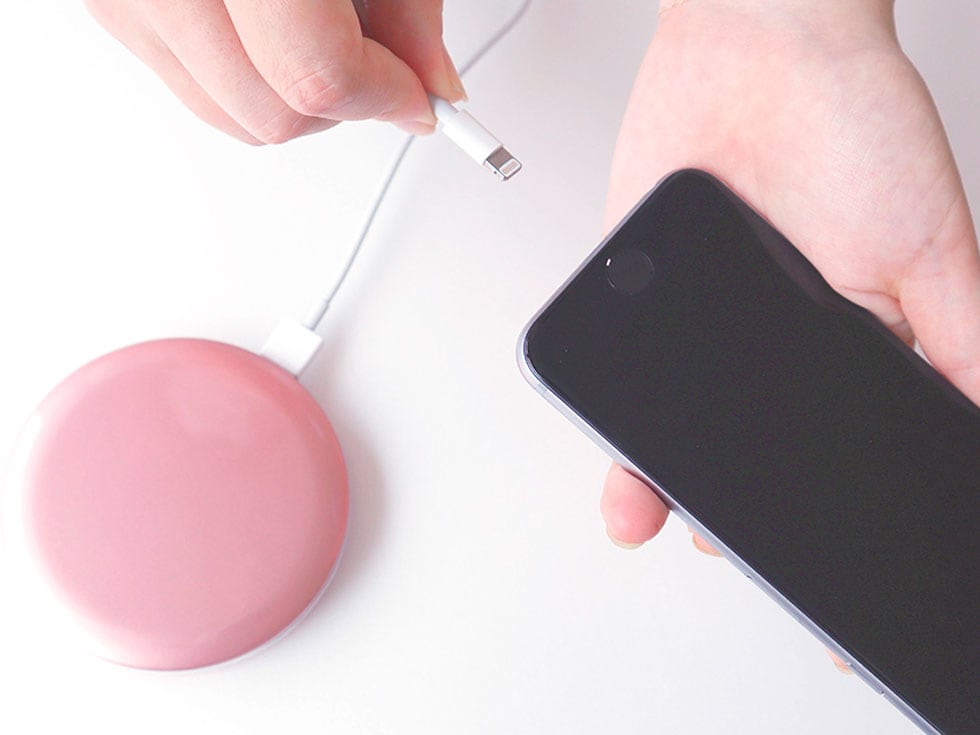 3000mAhのモバイルバッテリーとしても使用できます。