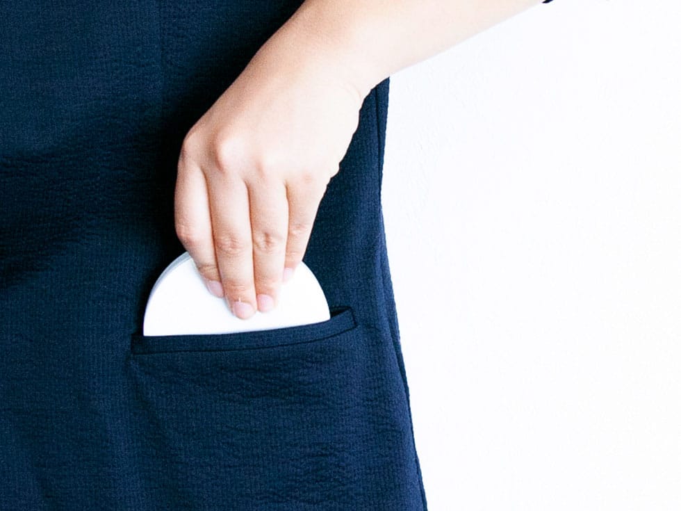 コンパクトで持ち運びやすい