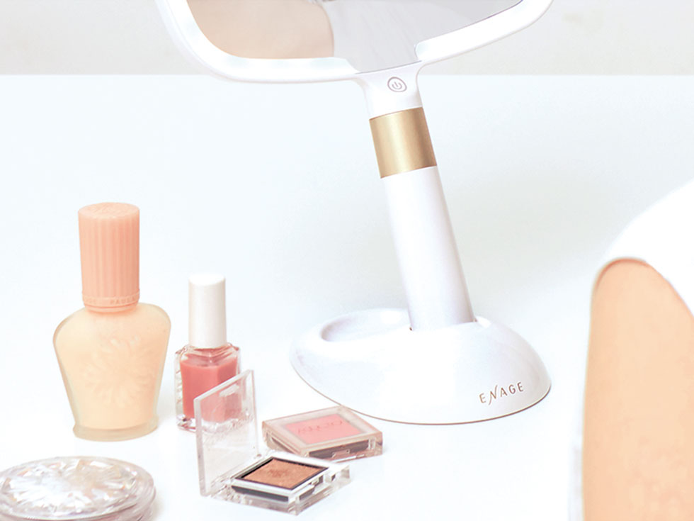 スタンドにトレイ付