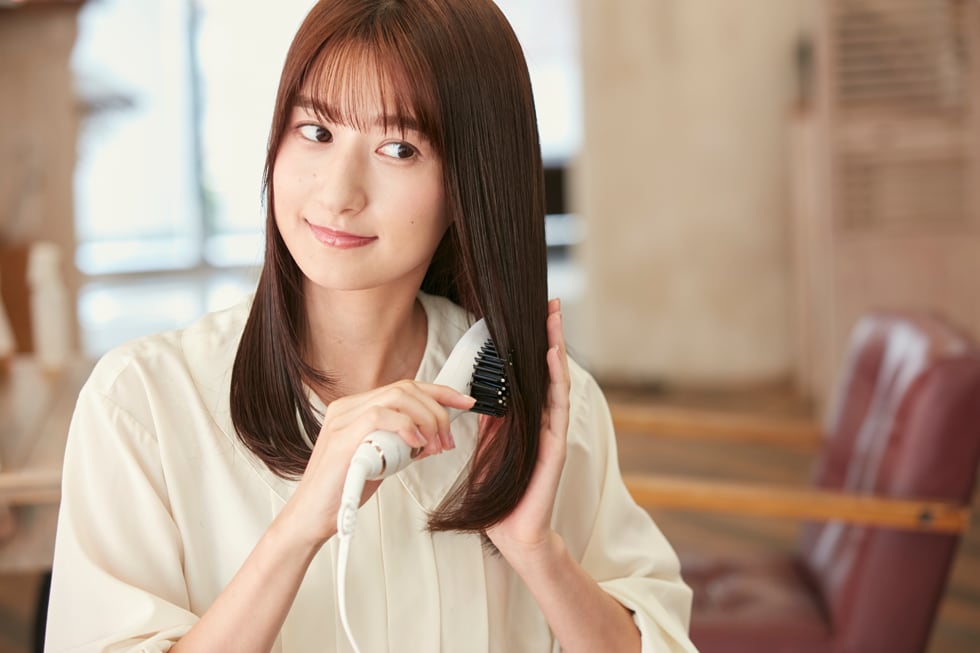 サロンセンス300 イオンバランス アイロンブラシ KHR-6910 サロン帰りのようなツヤ髪に