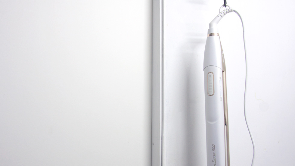 サロンセンス300 KHS-8720 コードフックで引っ掛け収納OK