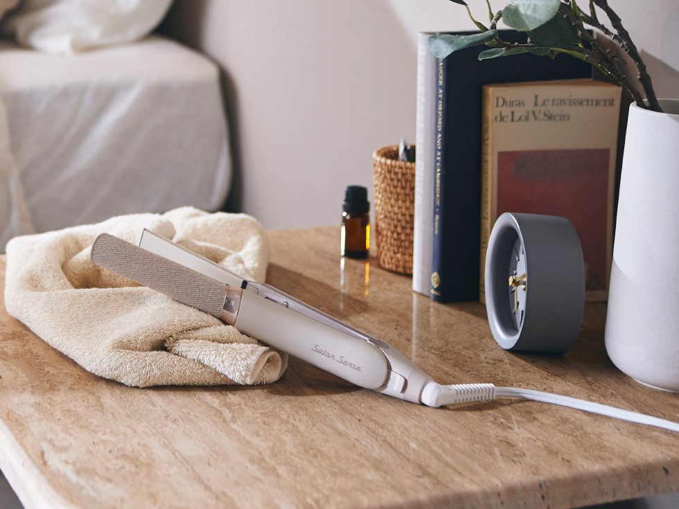 サロンセンス ストレートアイロン KHS-8780 軽くて持ちやすい！