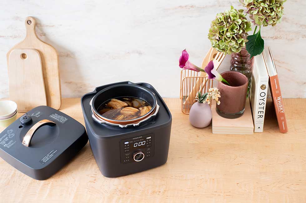 スロークック＆煮込み機能で調理の幅が広がるマイコン電気圧力鍋 KSC-3502