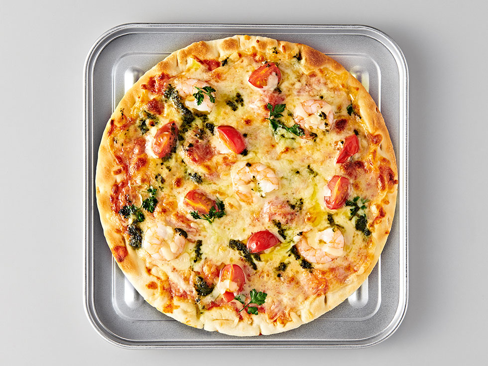 ２３ｃｍのピザも焼けるトレー付属