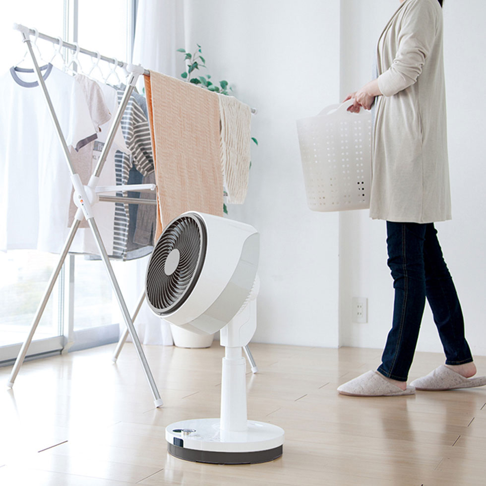 KCF-2322　コードレスサーキュレーター  部屋干しにもおすすめ