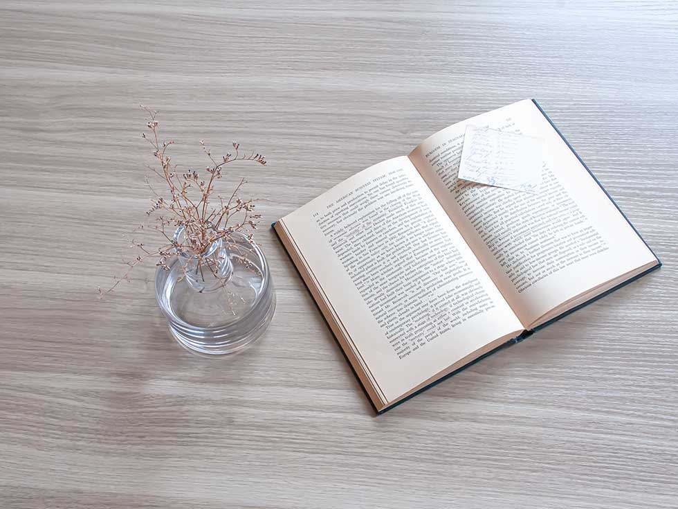 おしゃれなホワイトオークの木目調天板