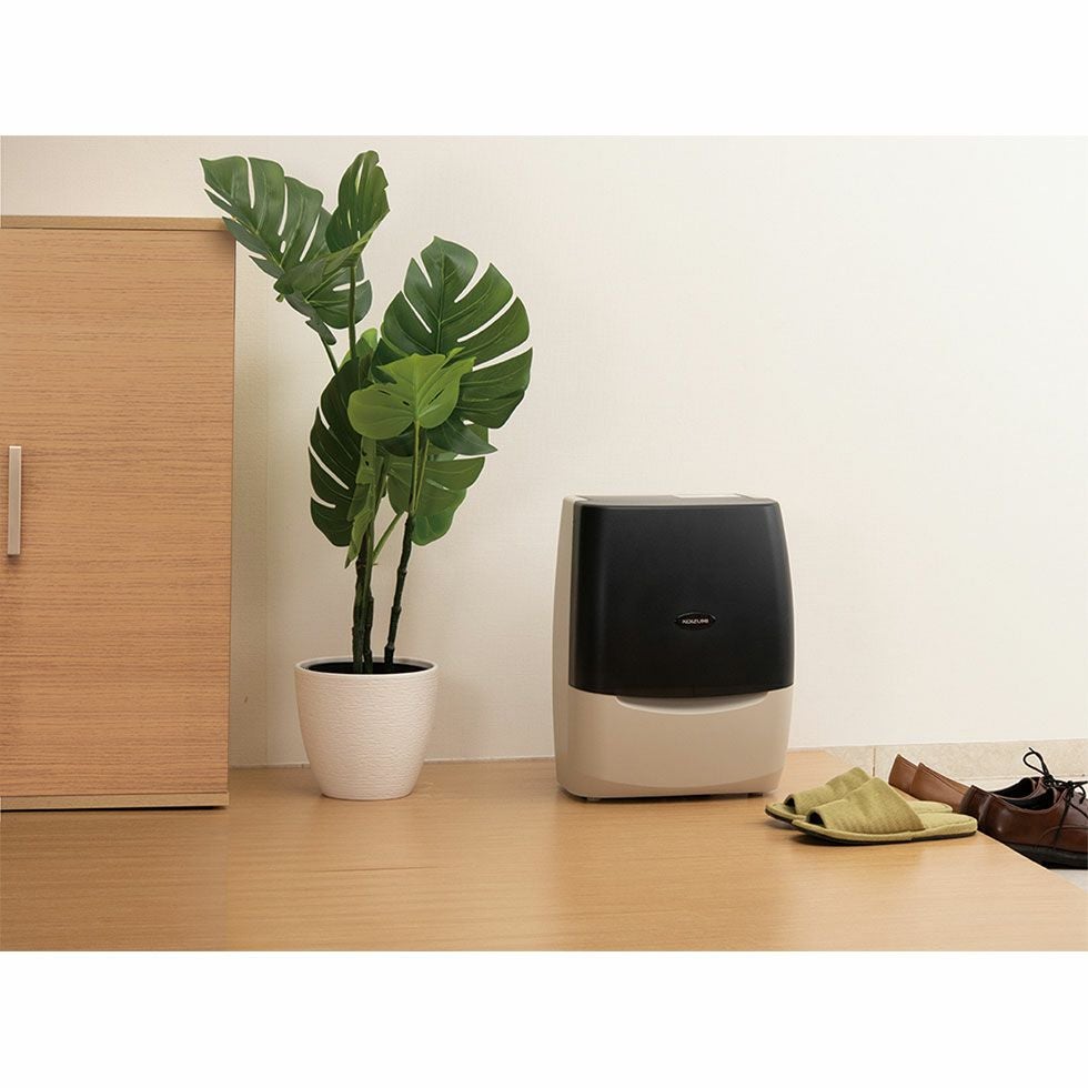 新品未使用品　KOIZUMI コイズミ　除菌機能付き靴脱臭乾燥機 販売終了】除菌機能付き靴脱臭乾燥機KBD-0140 | コイズミオンライン