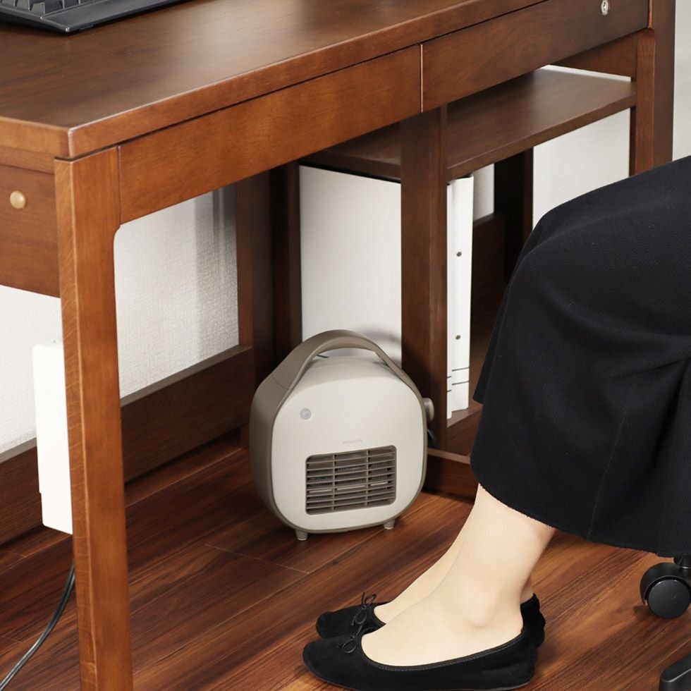 アウトレット】小型セラミックヒーターKPH-0621 | コイズミオンライン