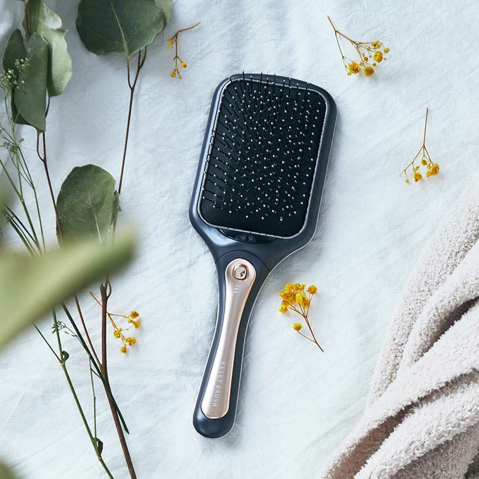 マイナスイオンタイプリセットブラシKBE-2420 | コイズミオンライン