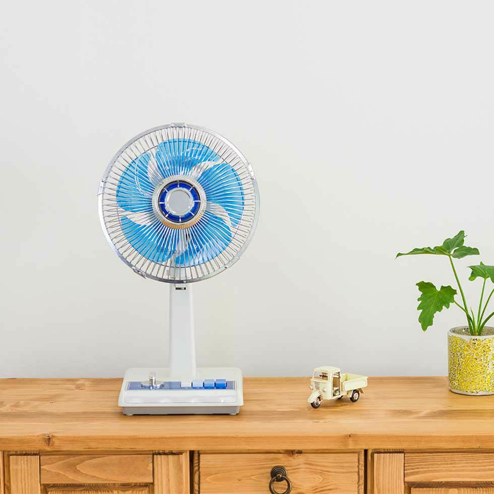 販売終了】レトロデザインミニ扇風機KLF-2045 | コイズミオンライン