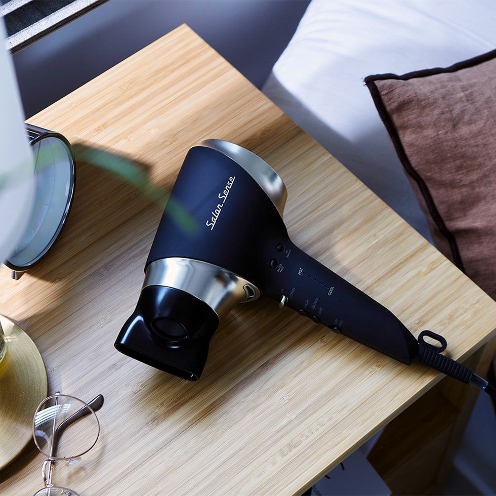 販売終了】サロンセンスイオンバランスドライヤーKHD-9965 | コイズミ