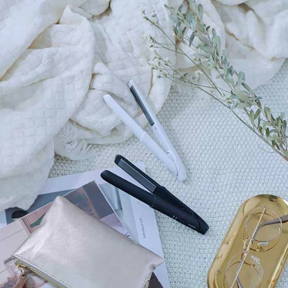 モバイルストレートアイロンKHS-8560 | コイズミオンラインショップ