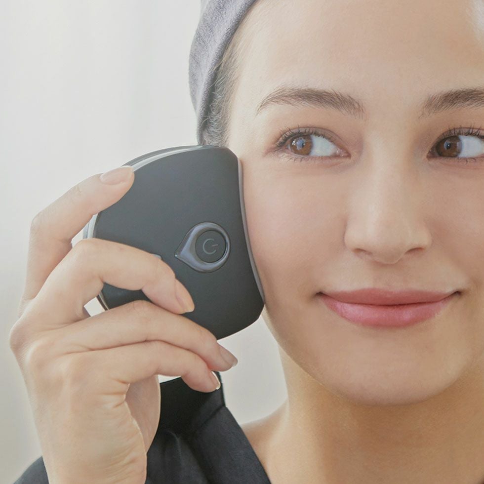 エナージュリフト美顔器ホット＆クールKBE-1820 | コイズミオンライン