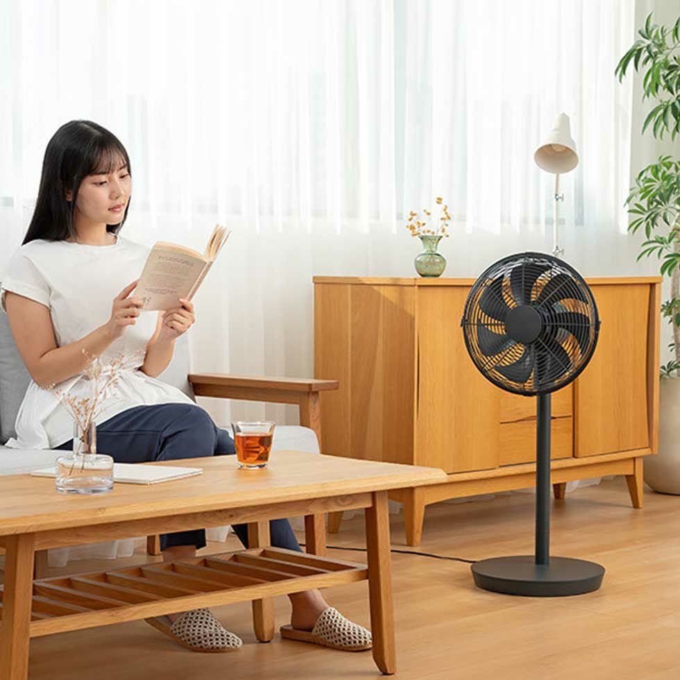 リビング扇風機DCモーターメタル調デザインKLF-3057 | コイズミ