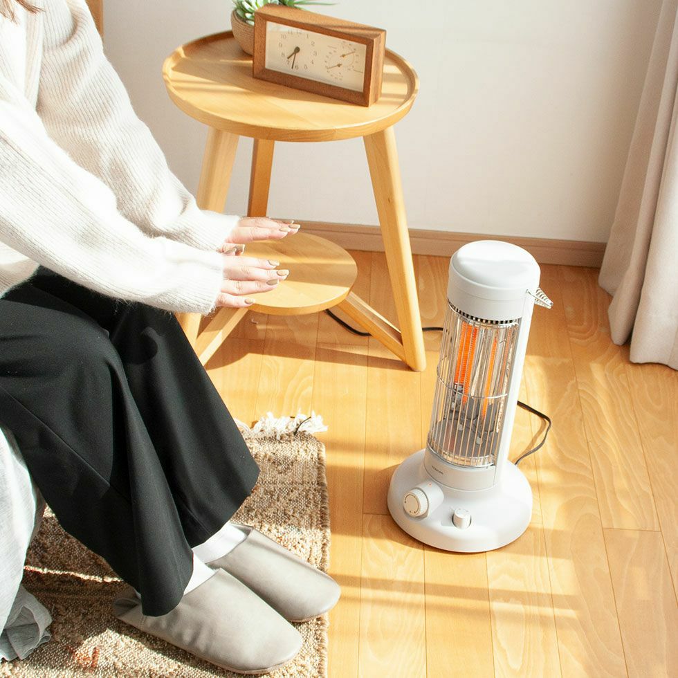 ホワイト電気ヒーター 装飾的デザイン カーボンヒーターレトロデザイン遠赤電気ストーブKKH-0658 | コイズミ