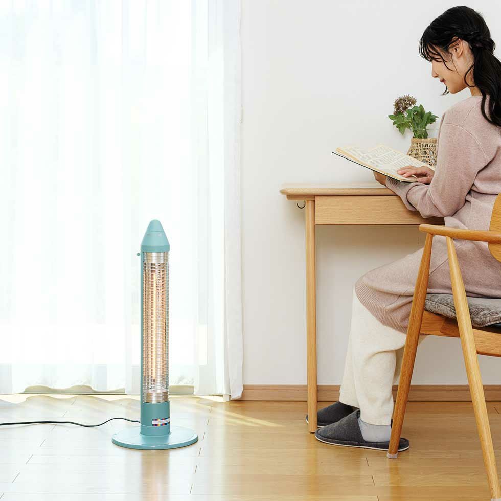 グラファイトヒーターサクラクレパスコラボ遠赤電気ストーブKKS-06253