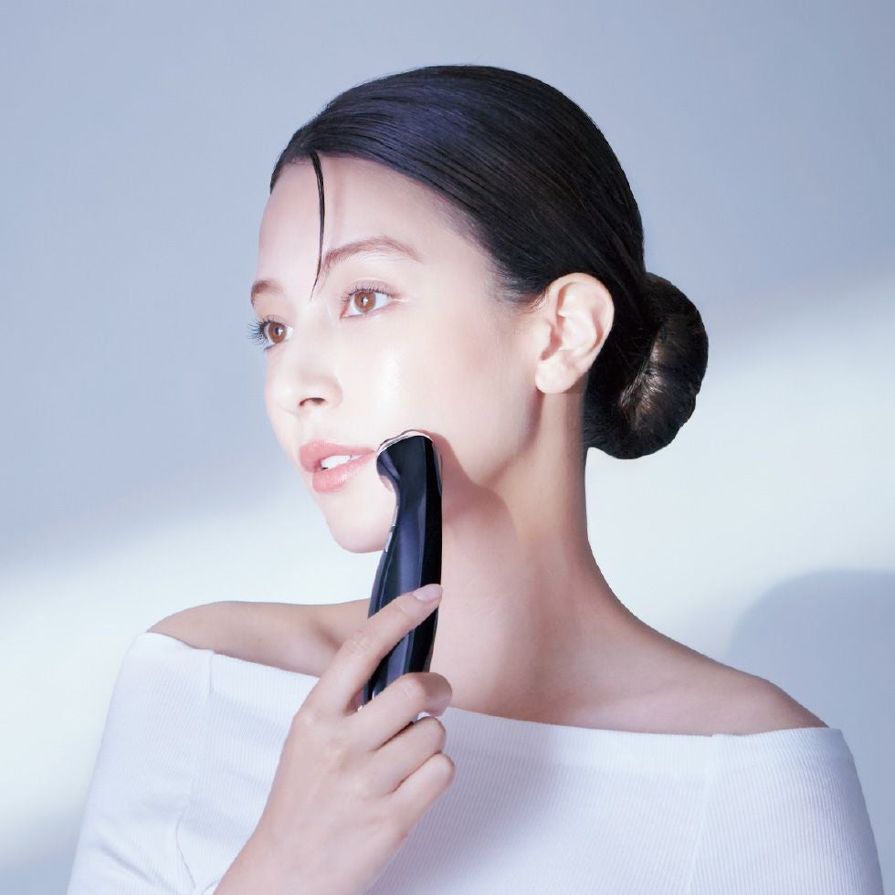 エナージュリフト美顔器RF目元ケアKBE-1140 | コイズミオンラインショップ